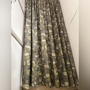 WORLD MARKET Floral Leaf Patterned 2-pcs Curtains Fully Lined #1005252